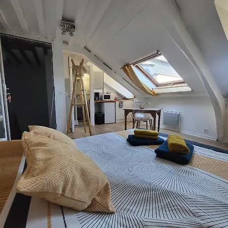 Les Z'amours Apartment